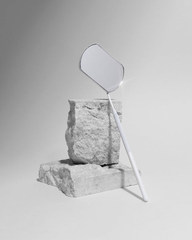 Lash Mirror