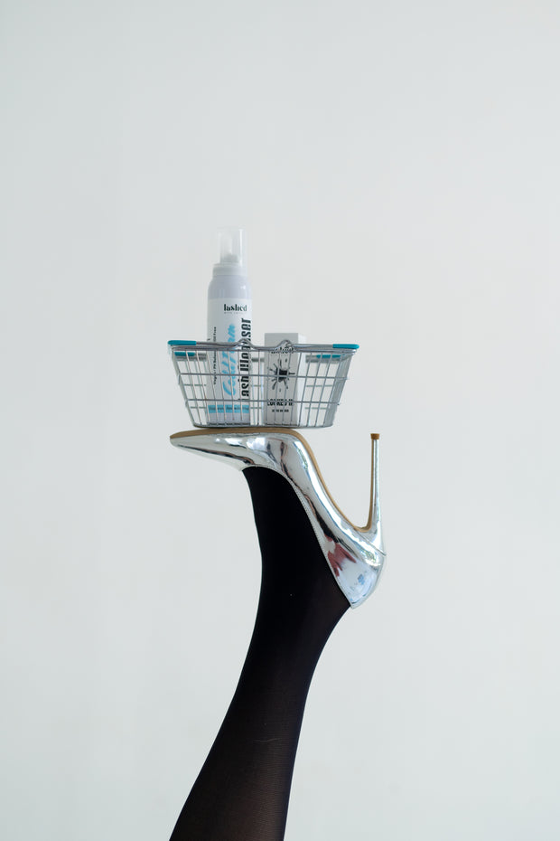 <h2>High-End Lashing</h2>